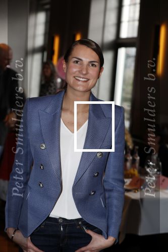 Amsterdam 21 maart 2018 
1 jarig bestaan van het blad van Chantal janzen C. Chantal ( zwanger)  kwam met haar man Marco Geeratz . iris v d Ende