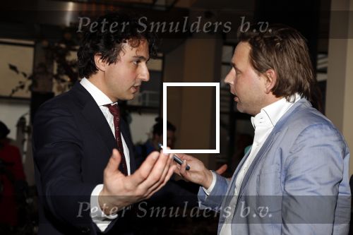 Den Haag 12 maart 2018
Fractievoorzitters Klaas Dijkhoff (VVD), Jesse Klaver (Groen Links), Lilian Marijnissen (SP) en Thierry Baudet (FvD) zijn met elkaar in gesprek in het Libelle Nieuwscafe ( Dudok)