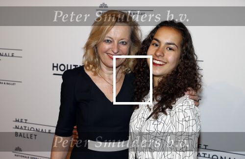 Amsterdam 24 maart 2018
premiÃ¨re Dutch Doubles ballet in de stopera. Jet Bussemaker met dochter