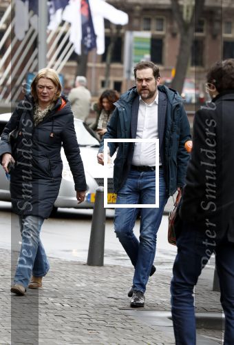 Den Haag 12 maart 2018
Fractievoorzitters Klaas Dijkhoff (VVD), Jesse Klaver (Groen Links), Lilian Marijnissen (SP) en Thierry Baudet (FvD) zijn met elkaar in gesprek in het Libelle Nieuwscafe ( Dudok)