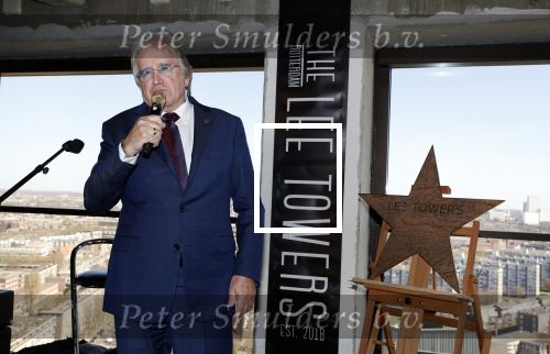 Rotterdam 20 maart 2018
Presentatie van ve woontorens met de naam THE LEE TOWERS in Rotterdam. Het is een project van Lee Foolen Tom Foolen Marc Reijs en Tom Bakkers.
Lee Towers en zijn vrouw Laura waren natuurlijk aanwezig.