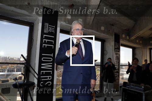 Rotterdam 20 maart 2018
Presentatie van ve woontorens met de naam THE LEE TOWERS in Rotterdam. Het is een project van Lee Foolen Tom Foolen Marc Reijs en Tom Bakkers.
Lee Towers en zijn vrouw Laura waren natuurlijk aanwezig.