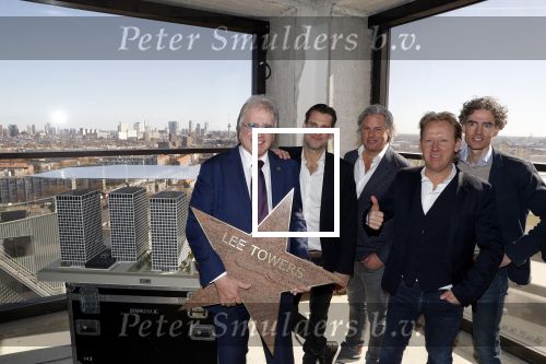 Rotterdam 20 maart 2018
Presentatie van ve woontorens met de naam THE LEE TOWERS in Rotterdam. Het is een project van Lee Foolen Tom Foolen Marc Reijs en Tom Bakkers.
Lee Towers en zijn vrouw Laura waren natuurlijk aanwezig.