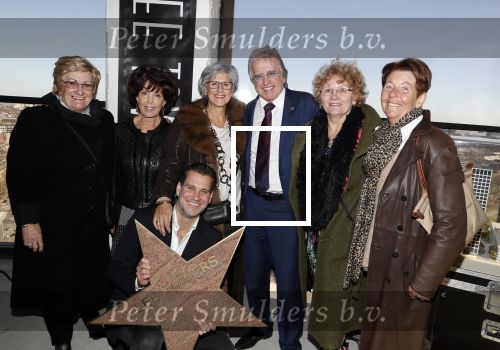 Rotterdam 20 maart 2018
Presentatie van ve woontorens met de naam THE LEE TOWERS in Rotterdam. Het is een project van Lee Foolen Tom Foolen Marc Reijs en Tom Bakkers.
Lee Towers en zijn vrouw Laura waren natuurlijk aanwezig.