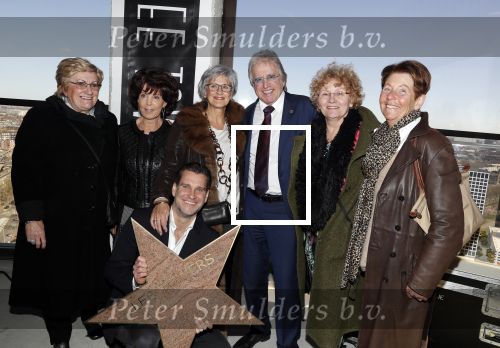 Rotterdam 20 maart 2018
Presentatie van ve woontorens met de naam THE LEE TOWERS in Rotterdam. Het is een project van Lee Foolen Tom Foolen Marc Reijs en Tom Bakkers.
Lee Towers en zijn vrouw Laura waren natuurlijk aanwezig.