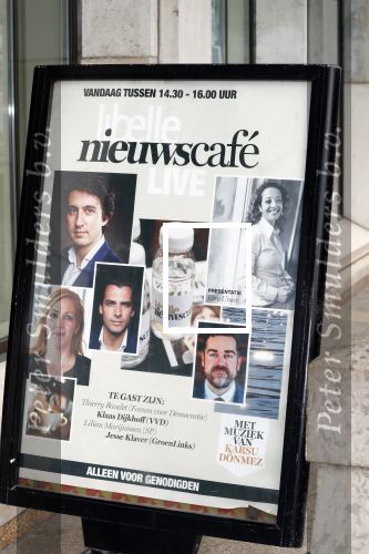 Den Haag 12 maart 2018
Fractievoorzitters Klaas Dijkhoff (VVD), Jesse Klaver (Groen Links), Lilian Marijnissen (SP) en Thierry Baudet (FvD) zijn met elkaar in gesprek in het Libelle Nieuwscafe ( Dudok)