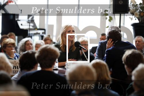 Den Haag 12 maart 2018
Fractievoorzitters Klaas Dijkhoff (VVD), Jesse Klaver (Groen Links), Lilian Marijnissen (SP) en Thierry Baudet (FvD) zijn met elkaar in gesprek in het Libelle Nieuwscafe ( Dudok)