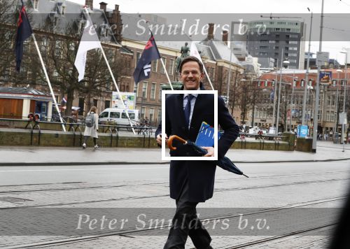 Den Haag 12 maart 2018 
Premiere Mark Rutte Wandelend op straat in Den Haag zonder beveiliging