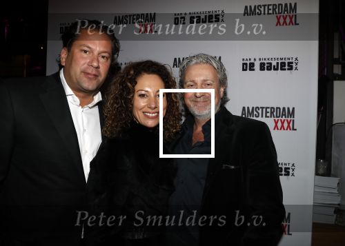 Amsterdam 20 maart 2018
Presentatie magazine Amsterdam XXXL van Mark Teurlings bij de Bajes. Mark met Melanie v d Vorm en Leopold van Romondt