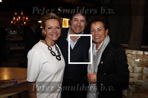 Amsterdam 22 maart 2018
Opening Cravt winkel van Denise Boekhoorn. Marlies Boekhoorn met partner Erik en Mariska v Kolck