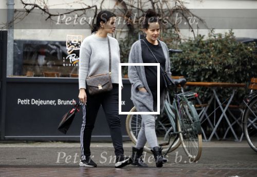 Amsterdam 13 maart 2018 
Monica Geuze zwanger met een vriendin op de cornelis schuytstraat