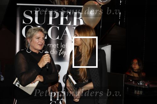 Amsterdam 15 maart 2018 
Boekpresentatie Olcay Gulsen in Conservatorium hotel. Olcay met de schrijfster van het boek Karin Kuijpers