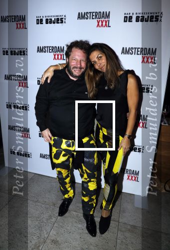 Amsterdam 20 maart 2018
Presentatie magazine Amsterdam XXXL van Mark Teurlings bij de Bajes. Olivier Varossieau en Sylvia Monique
