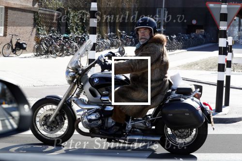 Amsterdam 19 maart 2018 
Oscar Hammerstein in bontjas op zijn BMW motor.