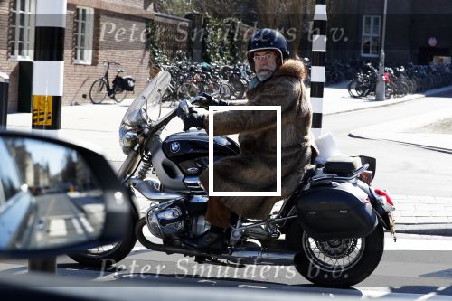 Amsterdam 19 maart 2018 
Oscar Hammerstein in bontjas op zijn BMW motor.