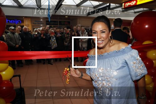 Katwijk 22 maart 2018
Patty Brard opent op+op winkel waar ze haar eigen ondergoed verkopen.