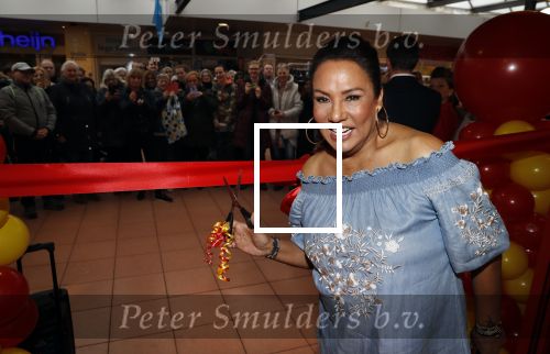 Katwijk 22 maart 2018
Patty Brard opent op+op winkel waar ze haar eigen ondergoed verkopen.