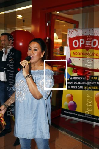 Katwijk 22 maart 2018
Patty Brard opent op+op winkel waar ze haar eigen ondergoed verkopen.