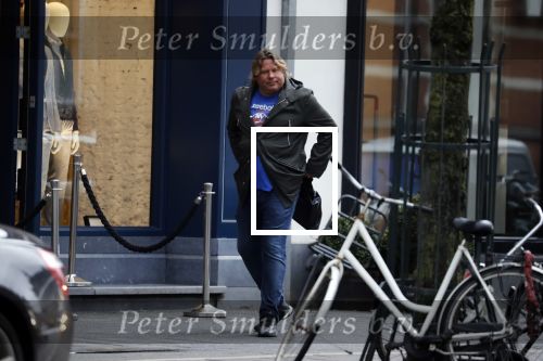 Amsterdam 13 maart 2018 
Robert Jensen gaat sigaren kopen en boodschappen.