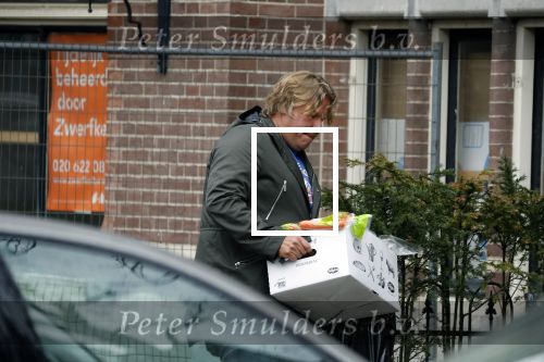 Amsterdam 13 maart 2018 
Robert Jensen gaat sigaren kopen en boodschappen.