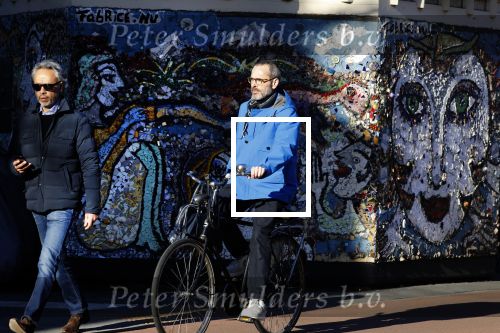Amsterdam 20 maart 2018 
Rolf Snoeren ( Viktor en Rolf) op de fiets in Amsterdam zuid. Hij rijdt naar zijn villa/huis.