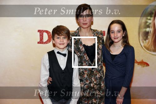 Amsterdam 12 maart 2018
Premiere Dorst in het delamar theater. Saskia Diesing met kinderen