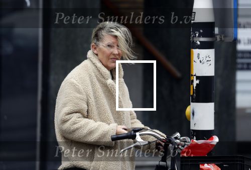 Amsterdam 23 maart 2018 
Saskia Noort doet boodschappen in Amsterdam