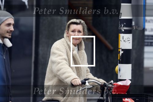 Amsterdam 23 maart 2018 
Saskia Noort doet boodschappen in Amsterdam