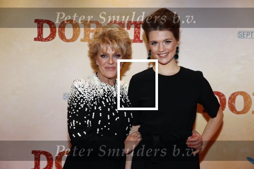 Amsterdam 12 maart 2018
Premiere Dorst in het delamar theater. Simone Kleinsma met Elise van t Laar