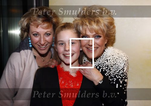 Amsterdam 12 maart 2018
Premiere Dorst in het delamar theater. Simone Kleinsma met dochter Guus Verstraete en kleindochter