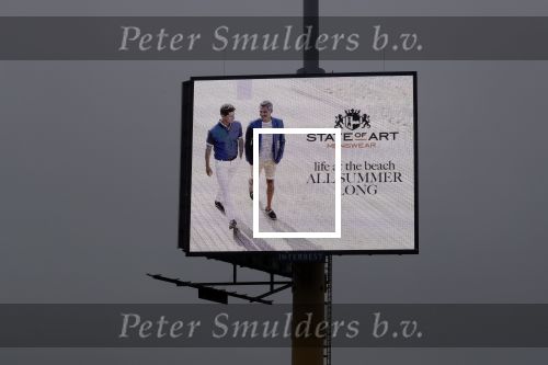 Amsterdam 22 maart 2018 
State of art abri langs de A10 (reclame)