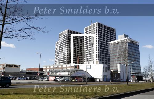 Rotterdam 20 maart 2018
Presentatie van ve woontorens met de naam THE LEE TOWERS in Rotterdam. Het is een project van Lee Foolen Tom Foolen Marc Reijs en Tom Bakkers.
Lee Towers en zijn vrouw Laura waren natuurlijk aanwezig.