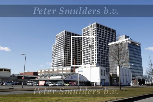 Rotterdam 20 maart 2018
Presentatie van ve woontorens met de naam THE LEE TOWERS in Rotterdam. Het is een project van Lee Foolen Tom Foolen Marc Reijs en Tom Bakkers.
Lee Towers en zijn vrouw Laura waren natuurlijk aanwezig.