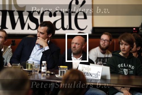 Den Haag 12 maart 2018
Fractievoorzitters Klaas Dijkhoff (VVD), Jesse Klaver (Groen Links), Lilian Marijnissen (SP) en Thierry Baudet (FvD) zijn met elkaar in gesprek in het Libelle Nieuwscafe ( Dudok)