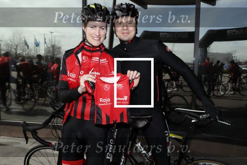 Ridderkerk 30 maart 2018
Presentatie sterren fiets team bij motel v d Valk Ridderkerk. Vera Koedooder met vriend zwanger