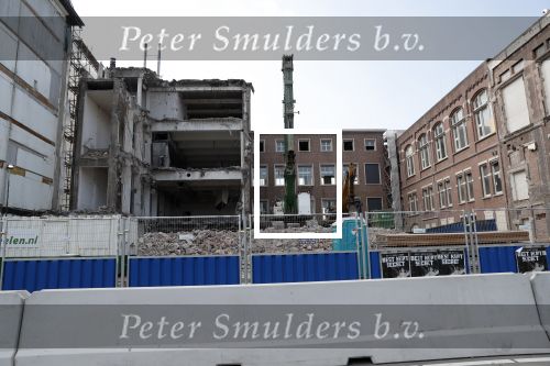 Amsterdam 30 maart 2019
Het pand waar het nieuwe appartement van Albert Verlinde wordt gebouwd zijn ze aan het slopen.