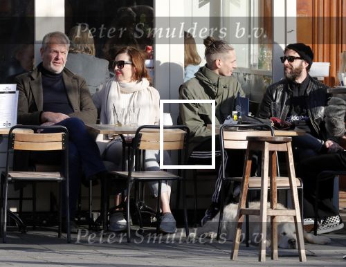 Amsterdam 24 april 2019
Bert Kuizenga en zijn vrouw op terras.