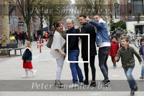 Amsterdam 26 maart 2019
Vandaag is de eerste dag ven de opnames voor een nieuwe soap over
Dave Roelvink Donny Roelvink Dries Roelvink en Honoria Roelvink