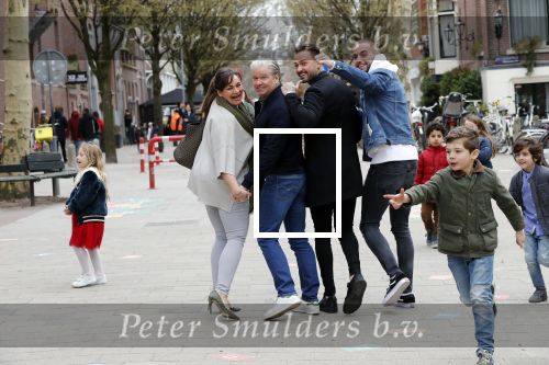 Amsterdam 26 maart 2019
Vandaag is de eerste dag ven de opnames voor een nieuwe soap over
Dave Roelvink Donny Roelvink Dries Roelvink en Honoria Roelvink