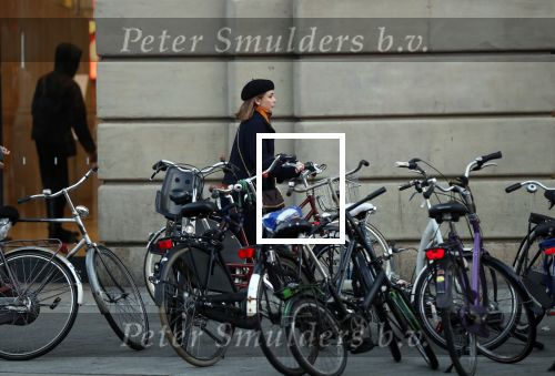 Amsterdam 22 maart 2019
Georgina Verbaan op straat met haar fiets.