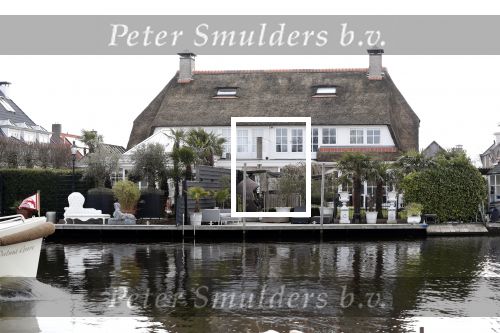 Aalsmeer 3 april 2019
Huis Gerard Joling aan het water.