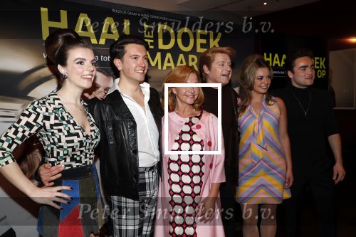 Amsterdam 25 maart 2019
Julia Berendse, Dook van Dijck, Mariska van Kolck, Tony Neef, Willemijn Maandag en Jordy van Loon bij de perspresentatie van de musical Haal het doek maar op in het DeLaMar Theater in Amsterdam