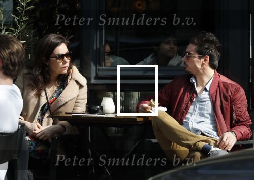 Amsterdam 30 maart 2019
Daniel de Ridder en zijn vriendin Halina Reijn op terras en op de beethovenstraat.
