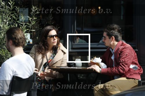 Amsterdam 30 maart 2019
Daniel de Ridder en zijn vriendin Halina Reijn op terras en op de beethovenstraat.
