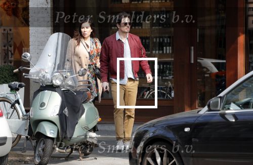 Amsterdam 30 maart 2019
Daniel de Ridder en zijn vriendin Halina Reijn op terras en op de beethovenstraat. Audi A4 cabrio