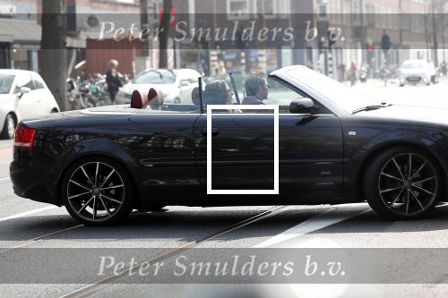 Amsterdam 30 maart 2019
Daniel de Ridder en zijn vriendin Halina Reijn op terras en op de beethovenstraat. Audi A4 cabrio
