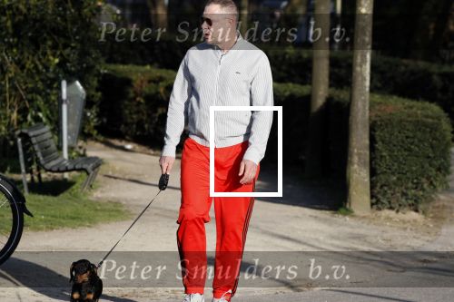 Amsterdam 24 april 2019
Hans Kesting met zijn hond in het vondelpark.