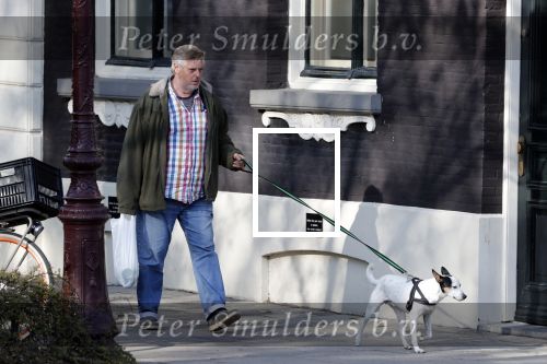 Amsterdam 1 april 2019
Hans v d Togt met zijn hondje op terras en aan het wandelen.
