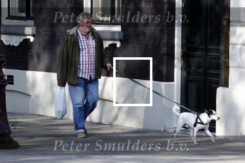 Amsterdam 1 april 2019
Hans v d Togt met zijn hondje op terras en aan het wandelen.