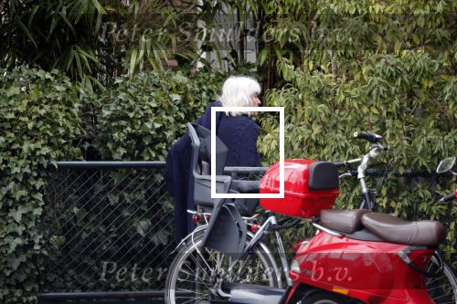 Amsterdam 26 maart 2019
Jeroen en Herma Krabbe in hun biro onderweg naar hun zoon Martijn Krabbe die jarig is.